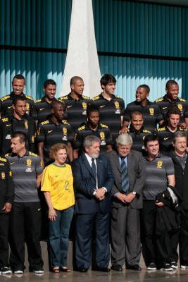 VIDEO / Brazilienii s-au intalnit cu presedintele inainte de plecarea spre Africa de Sud! Vezi cu cine joaca amicale:_4