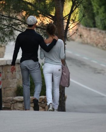 SUPER FOTO si VIDEO: Noua iubita a lui Cristiano Ronaldo i-a innebunit pe toti! Vezi super imagini!_16