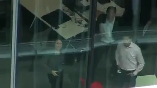 VIDEO Penalty-ul de 100 de milioane de dolari: de pe o cladire pe alta la 80 de metri inaltime!