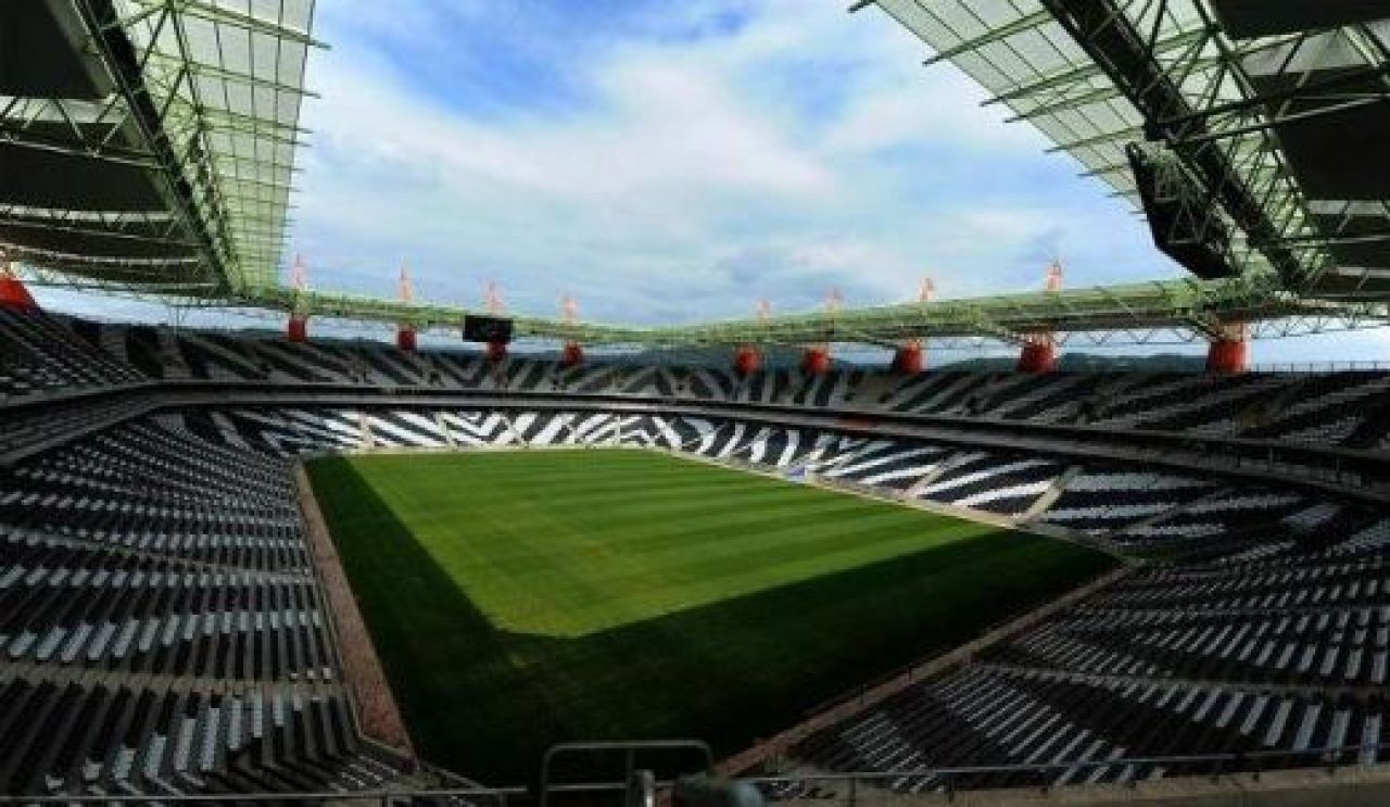FOTO: Toate stadioanele de la Cupa Mondiala din Africa de Sud!_7