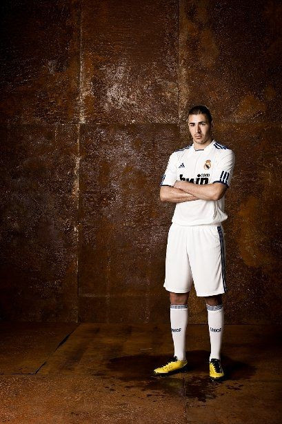 VIDEO / Real Madrid si-a lansat NOUL echipament! Vezi care este noul slogan al echipei:_4