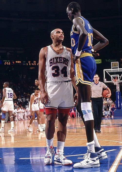 Cel mai inalt jucator din istoria NBA! Are 231 cm, cat Ghita Muresan! FOTO:_8