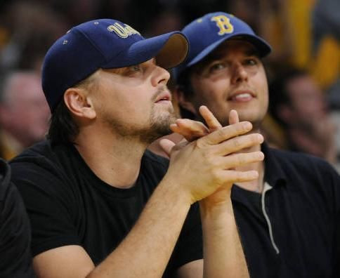 Charlize Theron in tribuna la finala: Lakers a castigat primul meci al finalei NBA: 102-89 cu Boston Celtics! VIDEO_12