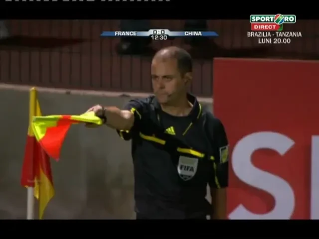 VIDEO / SUPER golul care n-a fost dat! Gallas a reusit un CALCAI de exceptie: