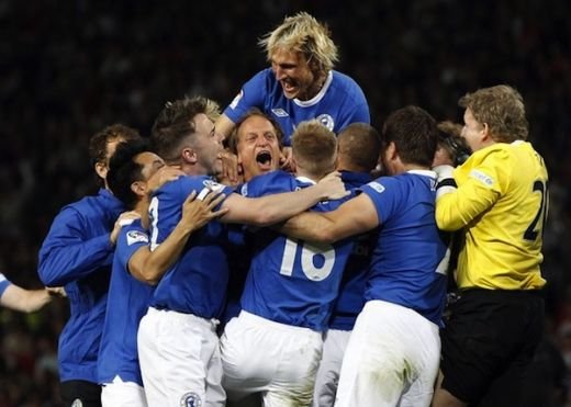VIDEO Albii nu stiu sa sara, dar pot sa inscrie! Woody Harrelson, erou la 11 metri! Vezi ce show a facut cu Zidane!_5