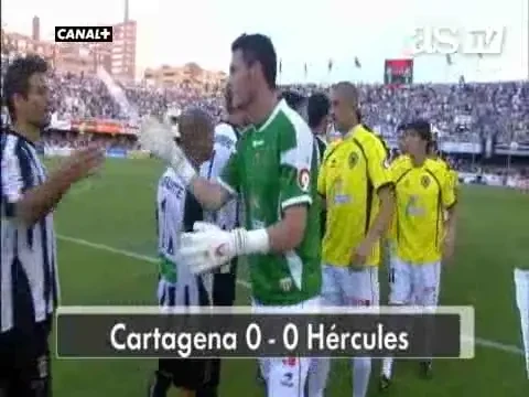 VIDEO Danciulescu, la 6 puncte de Primera! Vezi cum a ratat din 6 metri!