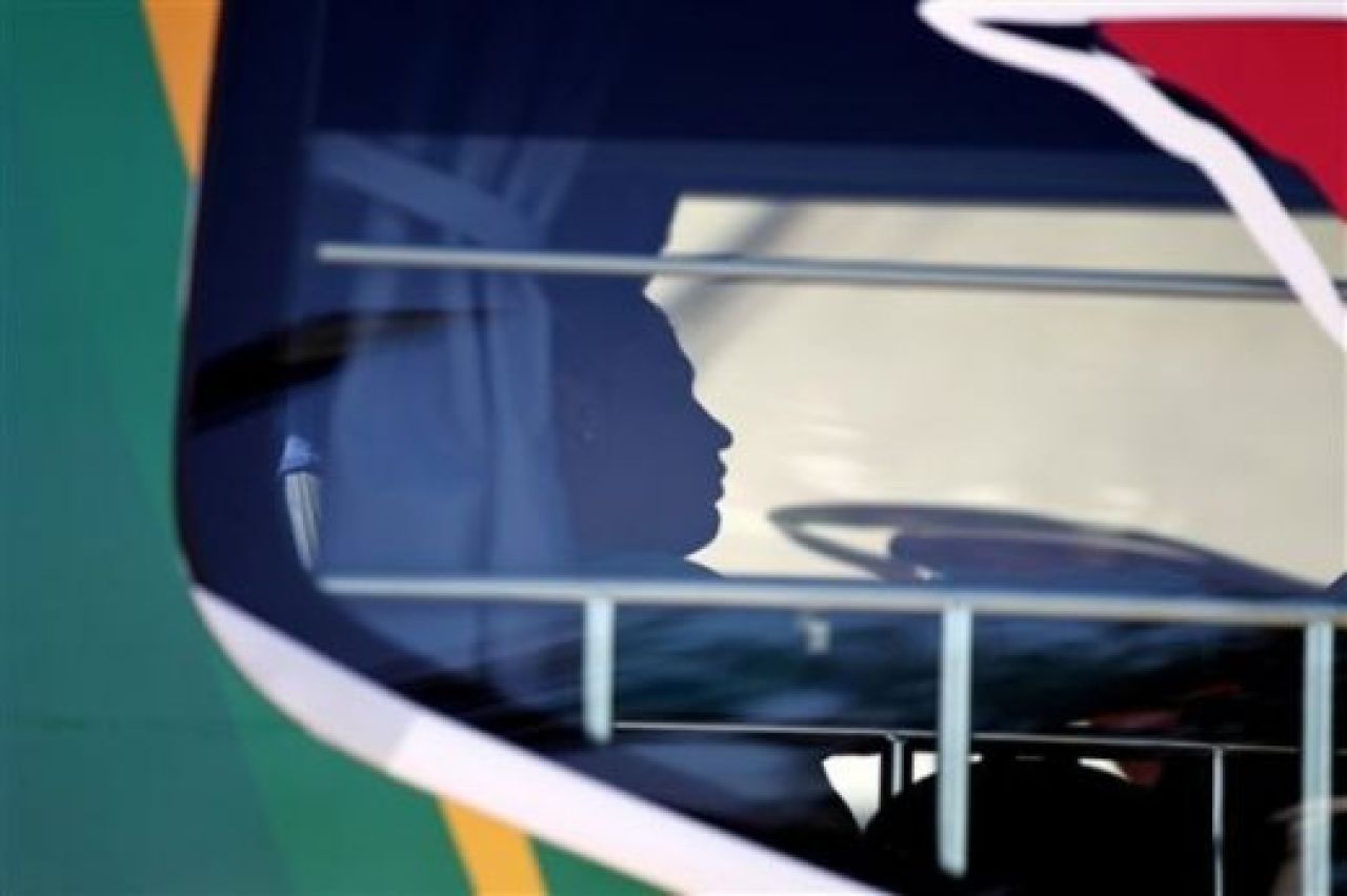 FOTO si VIDEO: Au venit cu totii sa-l vada pe Ronaldo! Nebunie la antrenamentul Portugaliei!_3