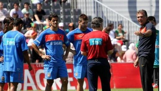 FOTO si VIDEO: Au venit cu totii sa-l vada pe Ronaldo! Nebunie la antrenamentul Portugaliei!_21