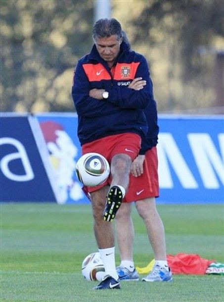 FOTO si VIDEO: Au venit cu totii sa-l vada pe Ronaldo! Nebunie la antrenamentul Portugaliei!_41