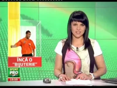 Rat FUGE: Si-a luat ultimul super model de Ferrari! Acum are doua :)