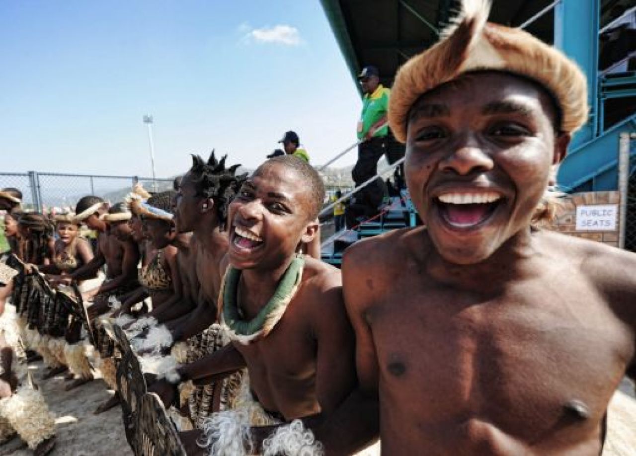 Welcome to Africa! In sanii goi si cu vuvuzele! Asa sunt suporterii de la Cupa Mondiala!_6