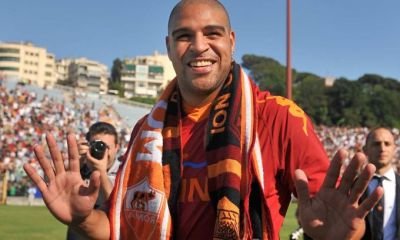 DELIR la Roma! Vezi cum au explodat fanii la prezentarea lui Adriano! FOTO si VIDEO