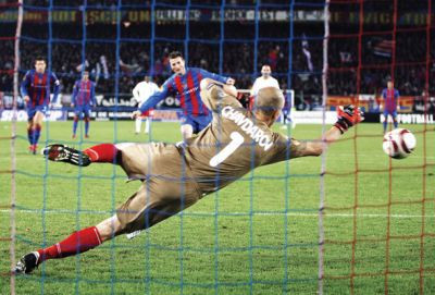 Dinamo si-a gasit portar! Chavdarov: Am multe de invatat de la Andone