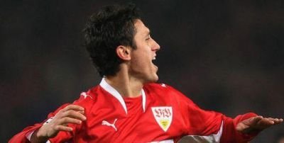 Un pusti roman de 17 ani pleaca la Stuttgart sa joace cu Marica!