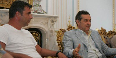 Olaroiu a venit sa&nbsp;ia fotbalisti&nbsp;de la Steaua! Cine este jucatorul pentru care Becali cere 6 mil de euro?