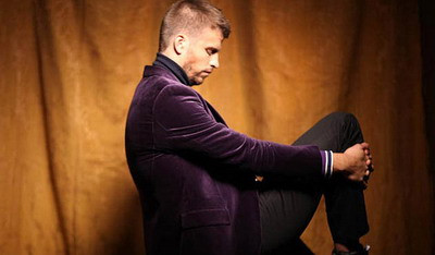 Pique, model de eleganta la Barcelona: Am prietena pentru prima data in viata!