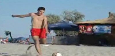 O finala pentru o viata! Vezi povestea emotionanta a unui tanar care vrea sa se bata cu legendele Romaniei!