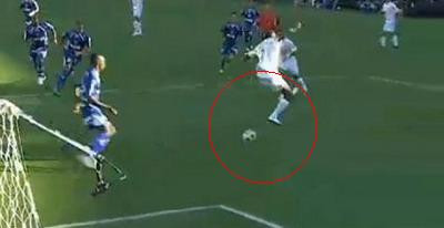 Vezi ce pasa cu calcaiul a inventat Robinho si ce goluri a dat pustiul dorit de Real Madrid!&nbsp;VIDEO