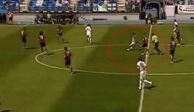 VIDEO Golul de la 50 de m care l-a innebunit pe Cristiano Ronaldo! Vezi ce super jucator anonim are Realul!