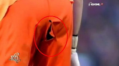 VIDEO Casillas, galacticul care apara cu pantalonii RUPTI in FUND!