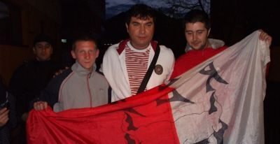 FOTO: Borcea rezolva scandalurile la Dinamo! A mers cu autocarul echipei! Cum a fost primit la Tg. Jiu_1
