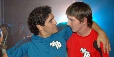 Maradona ii lasa locul lui&nbsp;Messi: El va&nbsp;fi cel mai bun fotbalist din istorie!