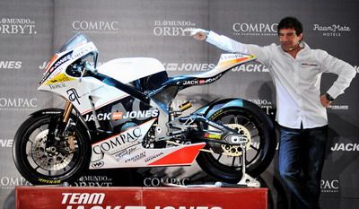 VIDEO: Antonio Banderas si-a prezentat propria echipa de motociclism!_1