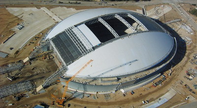 Bute ar putea boxa impotriva lui Kelly Pavlik pe Cowboys Stadium!