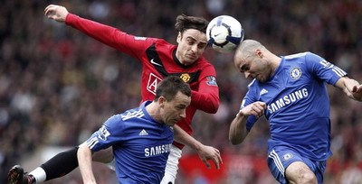 VIDEO / Berbatov primeste premiul pentru PIRUETA saptamanii!