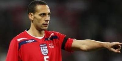 Rio Ferdinand isi incheie cariera la United:&nbsp; Vreau sa raman o legenda pentru Manchester!