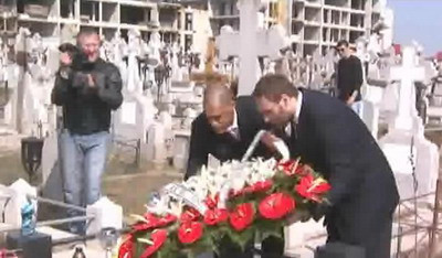 VIDEO /&nbsp;IMPRESIONANT! Handbalistii de la Veszprem au plans la mormantul lui Cozma!