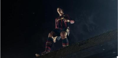 Fotbal de pe planeta lui Ibracadabra! Vezi cel mai tare spot cu starul Barcelonei!