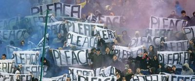 Suporterii au castigat razboiul cu Becali:&nbsp;Interzisii au voie pe stadion!