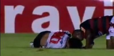 VIDEO Cand o sa vedem asa ceva la Dinamo - Steaua? FAIR&nbsp;Play extrem in Brazilia!