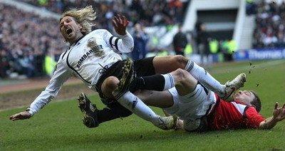 A vrut sa ma TERMINE! Vezi un tackling criminal: