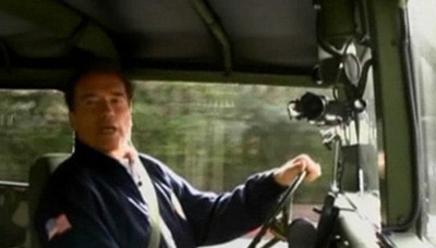 Terminatorul Arnold Schwarzenegger va aduce flacara olimpica la Vancouver!