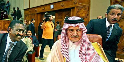 Arabii i-au umflat la factura pe arbitrii lui Radoi:Balaj si Avram! Vezi cat au platit pentru 1 minut la telefon!