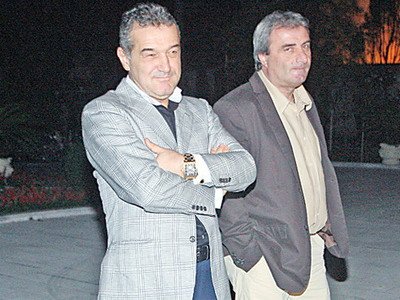 Becali: Panduru, Stoichita, luati tata fundasi ca eu nu ma pricep la fotbal!