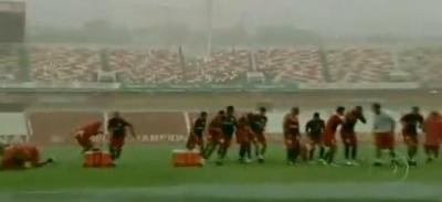 Se intampla in Brazilia: Au&nbsp;inceput sa fuga de frica la antrenament din cauza tunetelor! VIDEO! :)