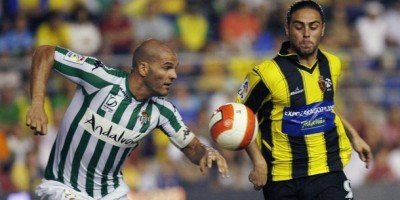 Dupa brazilianul Leonardo, Dinamo vrea sa transfere un jucator legenda de la Betis!