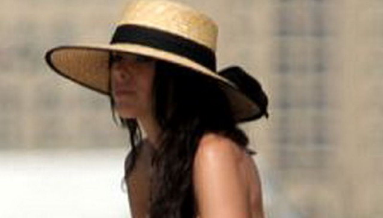 FOTO / Sotia lui John Terry il vrea inapoi: