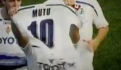 Mutu surprinde din nou! Vezi discutia telefonica dintre Mutu si Prandelli!