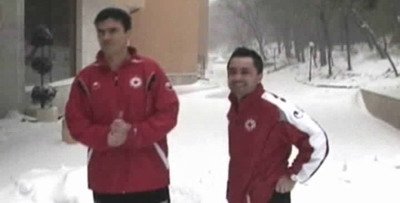 VIDEO / Autocarul lui TSKA ingropat in zapada! Andone i-a dus pe jucatori la plaja: