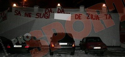 FOTO / Ce i-au transmis fanii lui Borcea de ziua sa! Inca un party de swingeri!