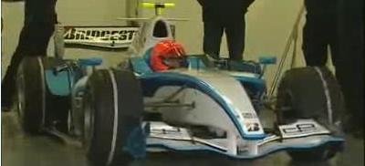VIDEO: Michael Schumacher a testat noul bolid Mercedes GP2!