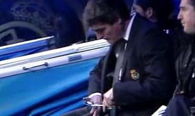 VIDEO&nbsp;Ce a dat mai TARE&nbsp;fotbalul in 2009! De la cel mai trasnit antrenor pana la cei mai nebuni fani!