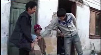 VIDEO / Tanase, eroul copiilor saraci din Pitesti!