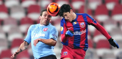 Olandezii rad de noi:&nbsp; Steaua a vandut 70 de bilete.&nbsp;Twente a avut 400 de suporteri