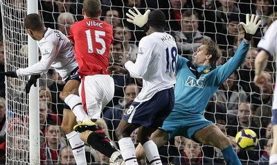 VIDEO Agbonlahor, blestemul lui Man United! Prima victorie dupa 26 de ani pe Old Trafford pentru Villa!