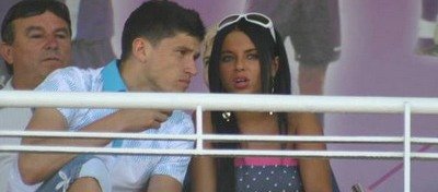 Tanase si-a bagat mama in spital: Bomba sexy? Nu detoneaza decat prosti!